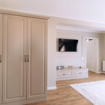 Gold Suites Oradea Exterior photo