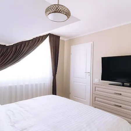 Gold Suites Oradea Exterior photo