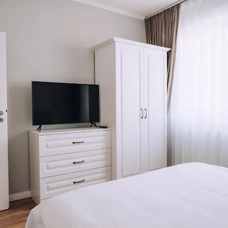 Gold Suites Oradea Exterior photo
